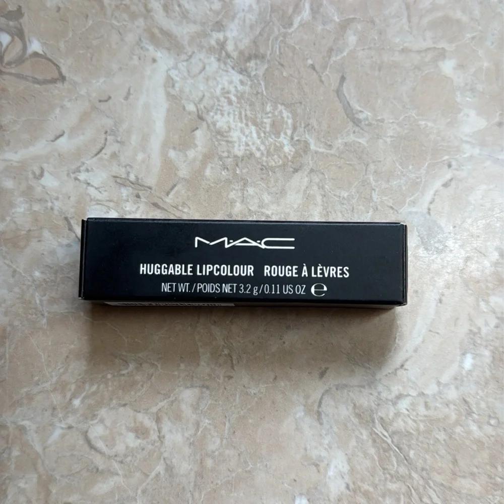 MAC Huggable Lipcolour Lipstick Commotion New in Box